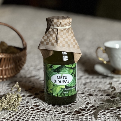 Mėtų sirupas 300ml (Mentha piperita)-SIRUPAI-traku-lauku-uoga